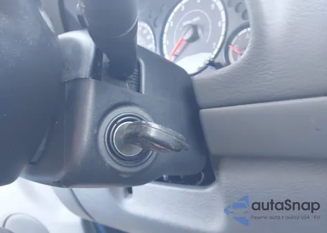 2005 Jeep Liberty Sport z USA, uszkodzony, nr VIN 1J4GL48K15W663739